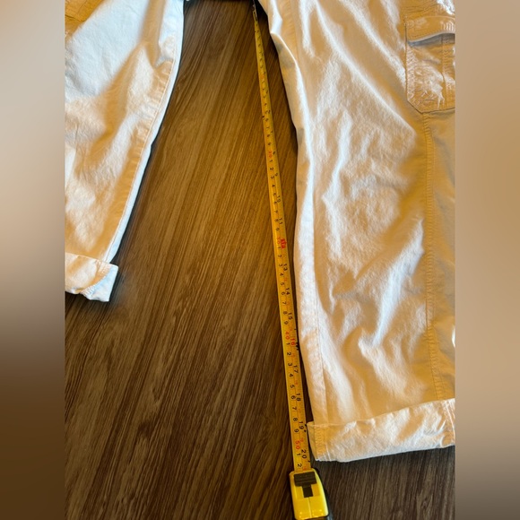 White House Black Market ladies capri cargo pants - Picture 7 of 9